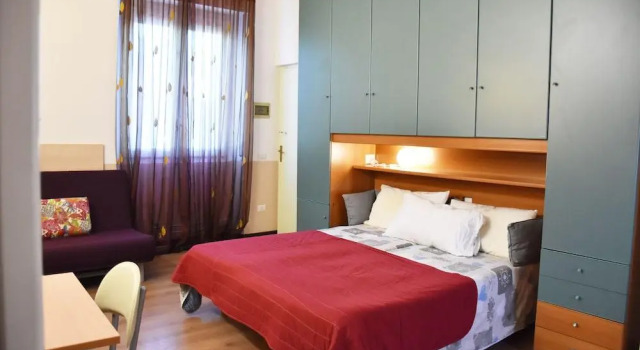 B&B via Roma, Buchen Sie Bed & Breakfast Bernate Ticino Lombardei
