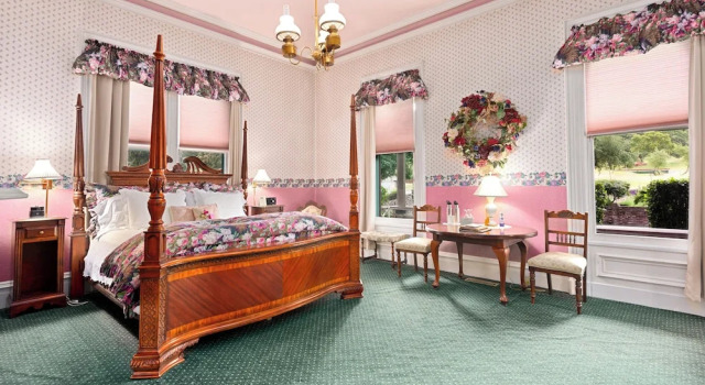 Двухместный номер Standard с видом на горы The Gables Wine Country Inn