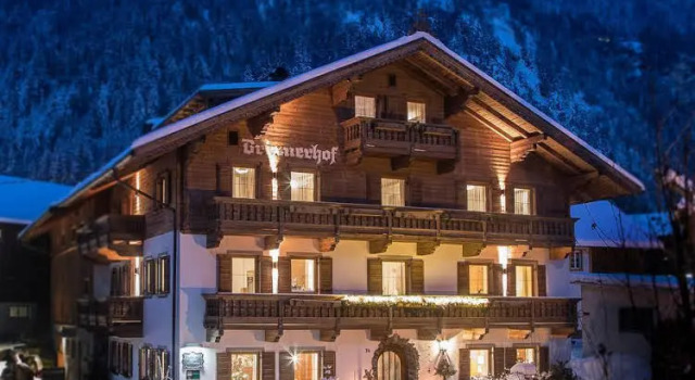 Ferien-Vitalhof Brixnerhof, Rezerwuj Hotel Hotele w Tyrol z parkingiem, Parking