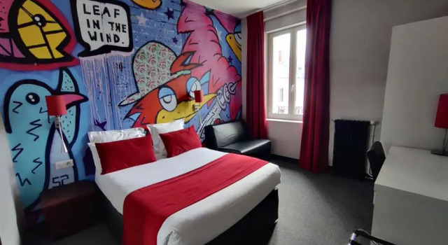 Трёхместный номер Standard The Originals Boutique, Hôtel de lUnivers, Montluçon