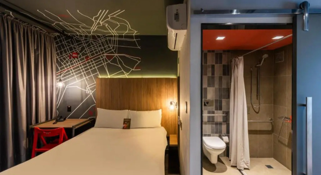 Двухместный номер Superior ibis Curitiba Batel