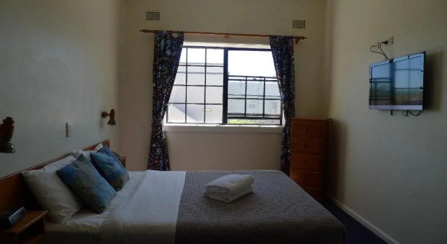 Watersedge Motel, Book Motel Woy Woy Central Coast