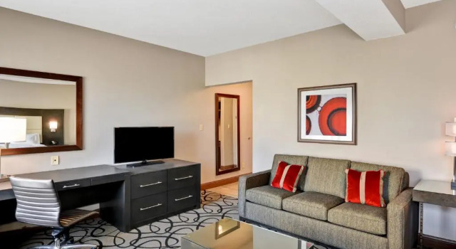 Двухместный люкс Standard DoubleTree by Hilton Hattiesburg, MS