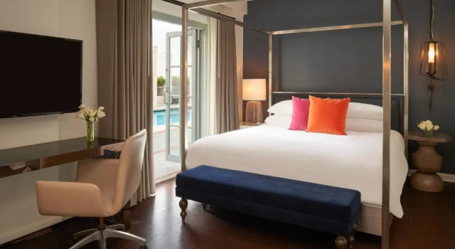 Двухместный номер Oasis King Deluxe Pool Access Hotel Colonnade Coral Gables, Autograph Collection