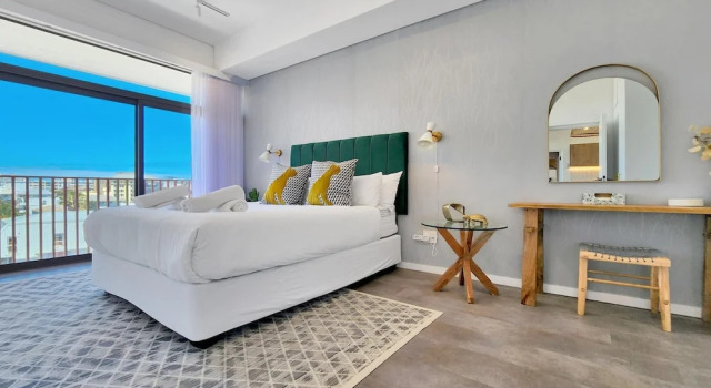 Chic Rooftop Apartment by the Sea 6onn Sea Point