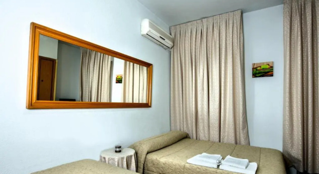 Семейный номер Standard Hostal Santa Barbara