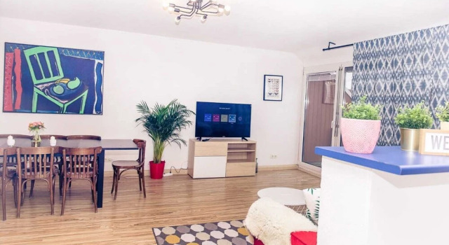 Apartment 1 Stein bei Nürnberg, Varaa Huoneisto Hotellit Baijeri pysäköinnillä, Pysäköinti