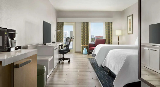 Четырёхместный номер Standard Hilton Garden Inn South Padre Island Beachfront