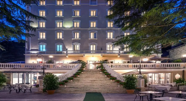 Hotel Helvetia Thermal Spa 4s