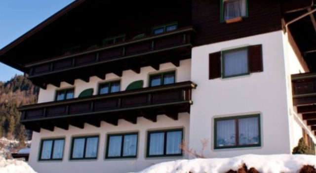 Pension Bergblick, Rezerwuj Hotel Hotele w Salzburg z parkingiem, Parking