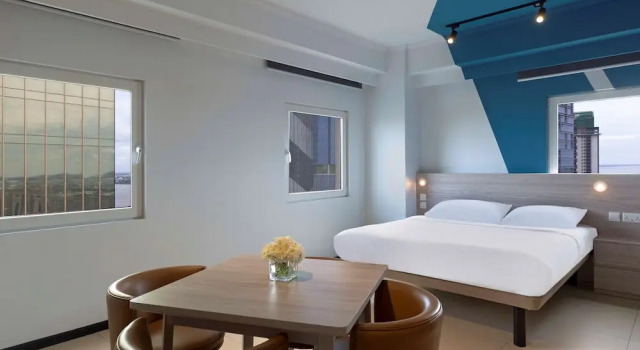 Четырёхместный семейный номер Standard ibis budget Phnom Penh Riverside