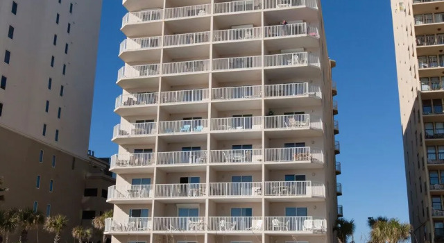 Four Winds 104 - 1 Br condo by RedAwning, Boek Appartement Orange Beach 