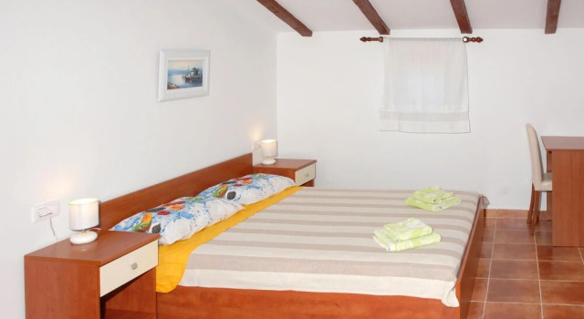 Stunning Home in Pula With Wifi, Outdoor Swimming Pool and 2 Bedrooms, Забронировать Отель Отели Шишан с парковкой, Парковка