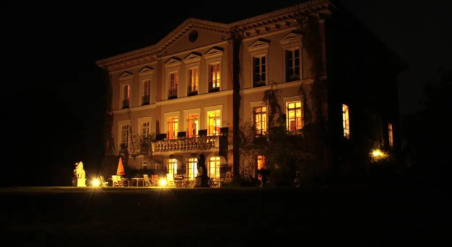 Chateau de Bézyl, Varaa Hotelli  