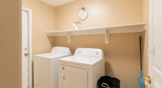 Коттедж Luxury Casa Alessia 4BR Home & Heated Pool