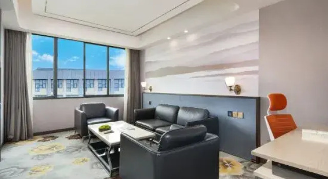Люкс Premier Park Inn Kunming Airport