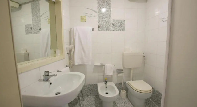 Standard Doppel Zimmer mit Meerblick Hotel Salsello