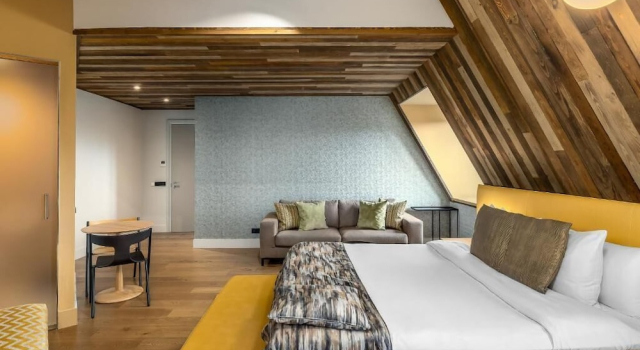 Люкс Luxury Cityhotel Wood