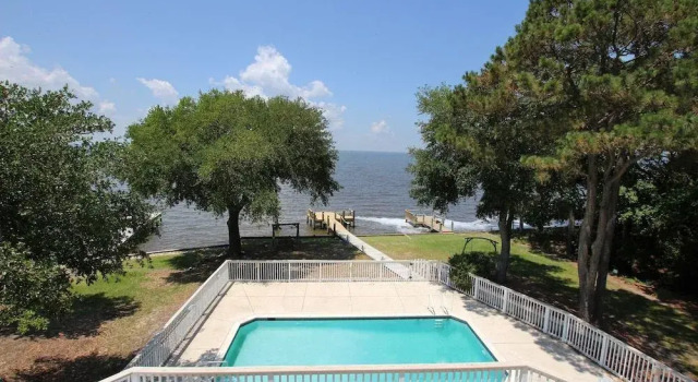 Sound Decision - 4 Br Home