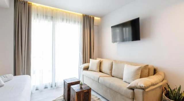 Люкс Amalthia Luxury Suites