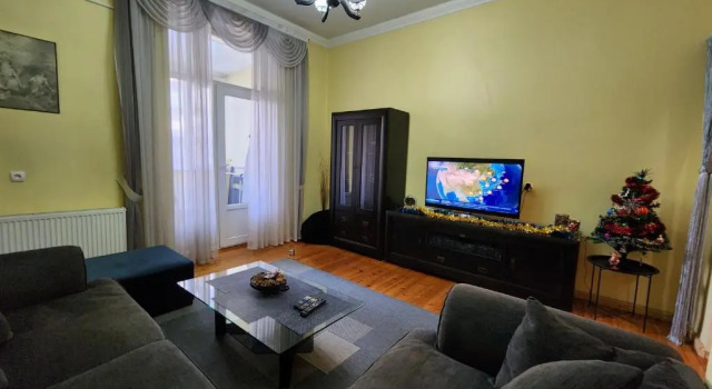 Апартаменты Riverside Baratashvili Apartment