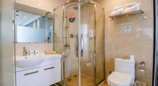 Кровать в общем номере GreenTree Inn Henan Shangqiu East Changjiang Road Municipal Government Business Hotel
