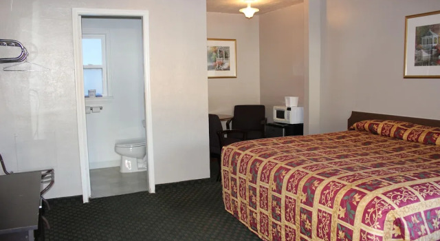 Двухместный номер Standard Lava Spa Motel & RV