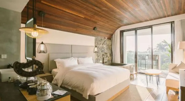 Bai Yu Ting Shan Zhu Hotel, Prenota Hotel Hotel a Sichuan con parcheggio, Parcheggio