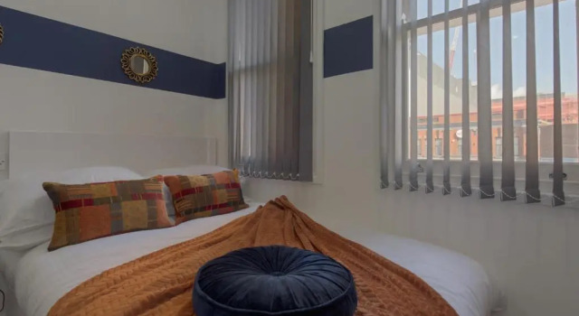 Studio Apartments by Lyter Living Desks & Wifi - Monthly Stays Available, Varaa Huoneisto Asunnot kohteessa Merseyside, Huoneisto