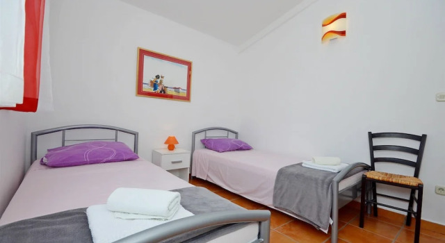 Apartments Vesna Vodice, Забронировать Апартаменты/квартира Отели Водице с парковкой, рядом с Частный Пляж Отеля «Кристина», Парковка
