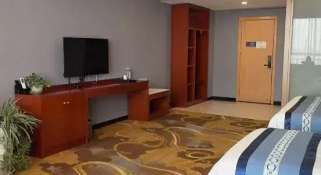 Люкс Business Huamao Hotel (Lanzhou New Area University Town)