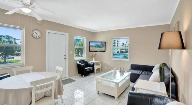 Oceanfront Oasis Charming 1BR Getaway, Забронировать Апартаменты/квартира Апартаменты Форт-Лодердейл, рядом с Пляж Себастьян-стрит, Апартаменты/квартира
