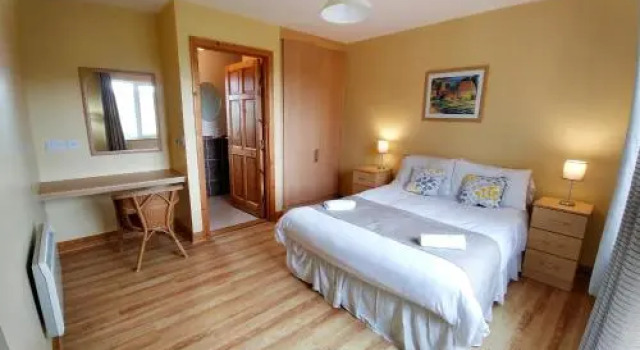 Banna Beach Holiday Homes, 预订 酒店 Ard Fhearta 凯里郡