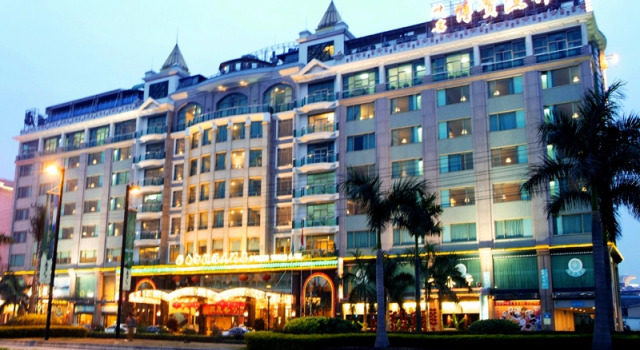 Люкс Deluxe Guangzhou Nanfang Yiyuan Hotel