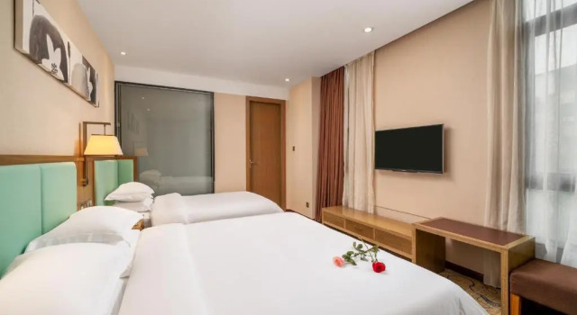 Семейный номер Deluxe Guangzhou Boyi Hotel