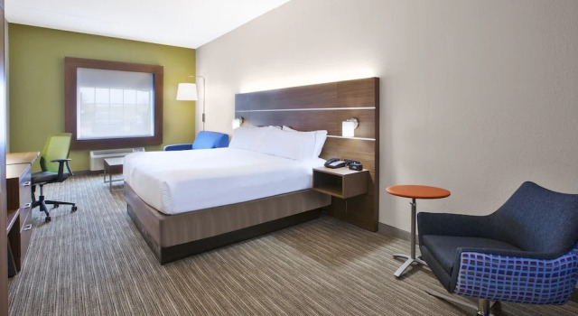 Двухместный люкс Holiday Inn Express & Suites Alcoa Knoxville Airport by IHG