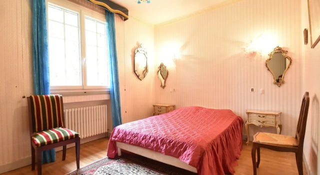 Beautiful Villa with Tennis Court in Dordogne, France