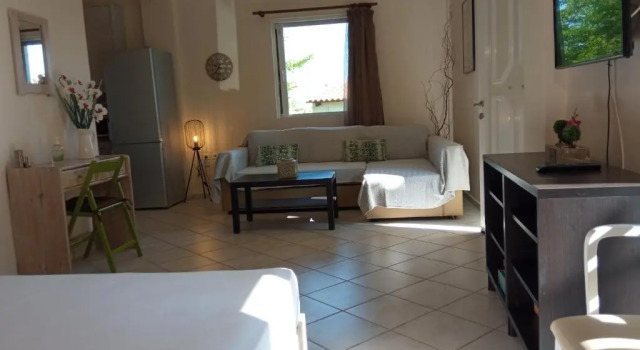 Sea Side House Kourouta