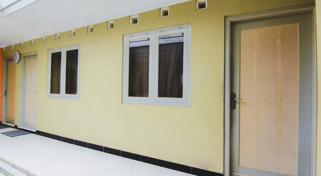 Griya Batik Giri Sekar Homestay Syariah, Rezervovat Hotel 3hvězdičkové hotely v Yogyakarta Province, 3*