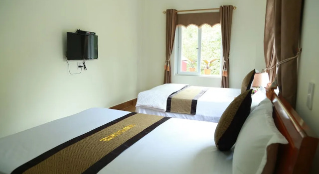 Трёхместный номер Standard с балконом и с видом на город Gold Plus Hotel