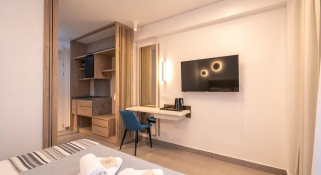 Двухместный номер Deluxe Цокольный этаж Mirablue Luxury Residences