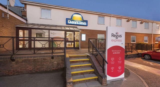 Days Inn by Wyndham Watford Gap, Book Hotel Hoteller i Daventry med parkering, Parkering
