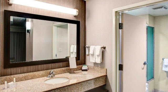 Номер Standard Courtyard by Marriott Richmond North