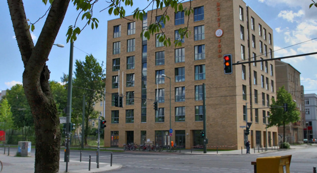 Hotel4Youth am Mauerpark, Boek Hotel Mitte Berlijn, in de buurt van Voltastraße Underground Station