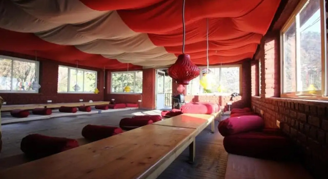 Triund Camps Riverside Resort, Забронировать Курортный отель Курортные отели Надди, Курортный отель