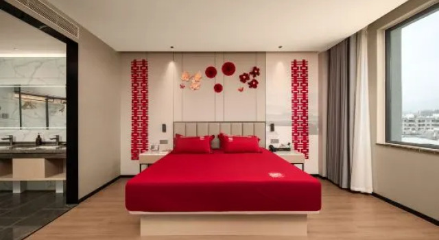 Люкс GreenTree Eastern Hotel (Tengchong Donghu Park)