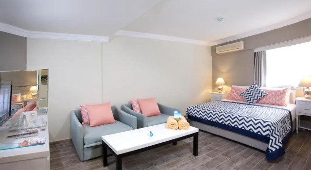 Полулюкс Paloma Marina Suites - Adult Only