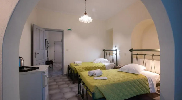 Трёхместный номер Economy Albatros Hotel
