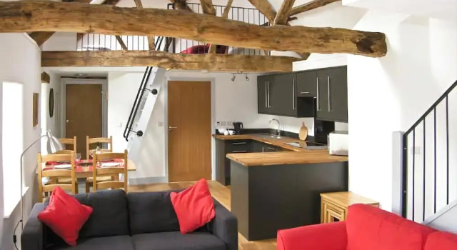 Bronnydd, Tyddyn Ysgubor, Prenota Hotel Llandderfel Gwynedd
