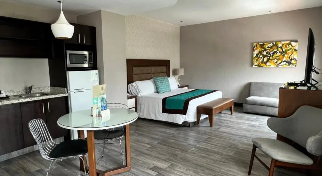 Полулюкс Áurea Hotel and Suites